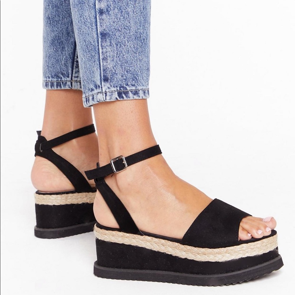 Sandals - Picture 3 of 6